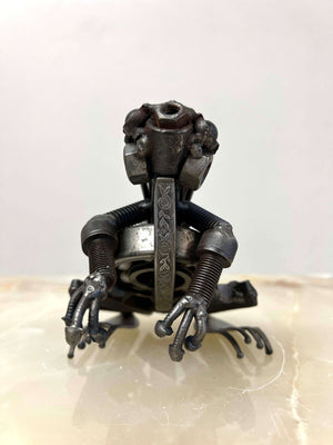 Standing Frog Metal Art Sculptures by Bernardo Meza of Meza Metal Sculptures