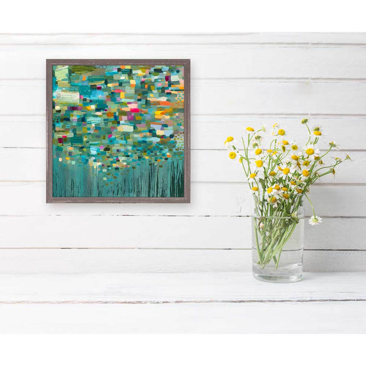 Good things come in small packages! And in this case it's  mini framed canvas art. Get creative by bringing a series of small things together. These mini masterpieces come ready to set on a shelf or hang on a wall.