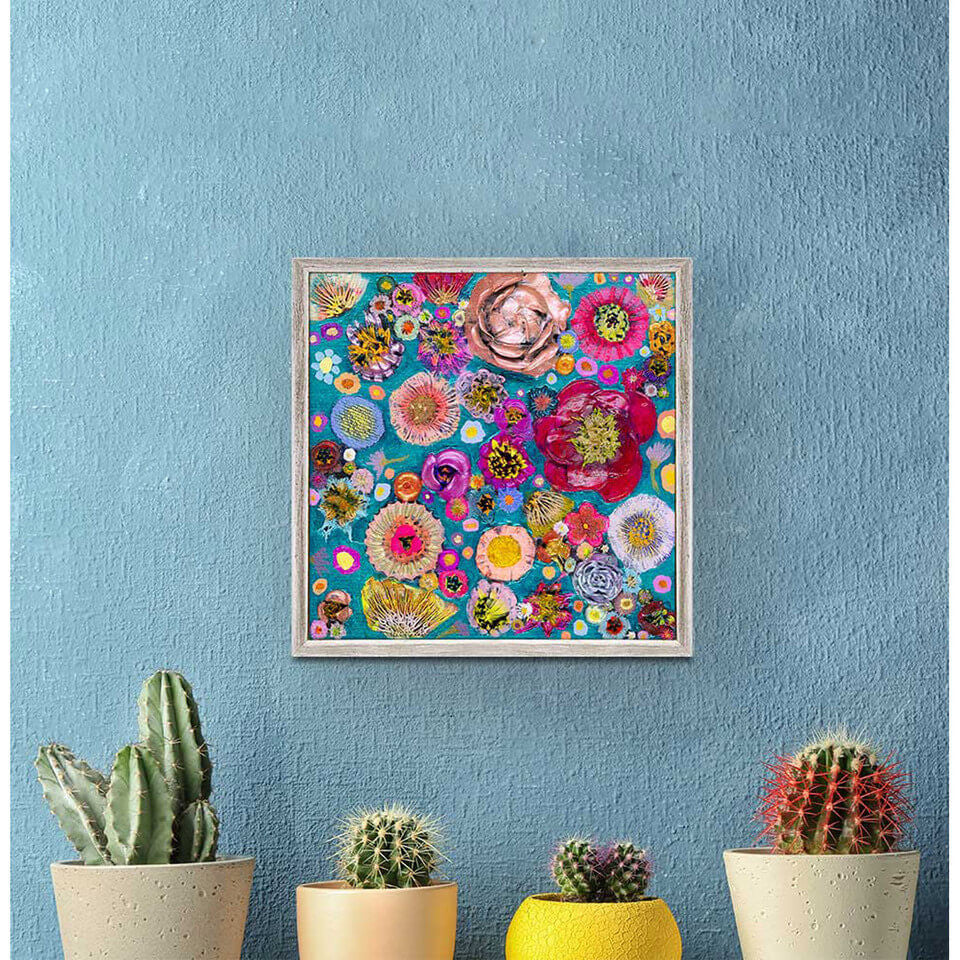 Good things come in small packages! And in this case it's mini framed canvas art. Get creative by bringing a series of small things together. These mini masterpieces come ready to set on a shelf or hang on a wall.