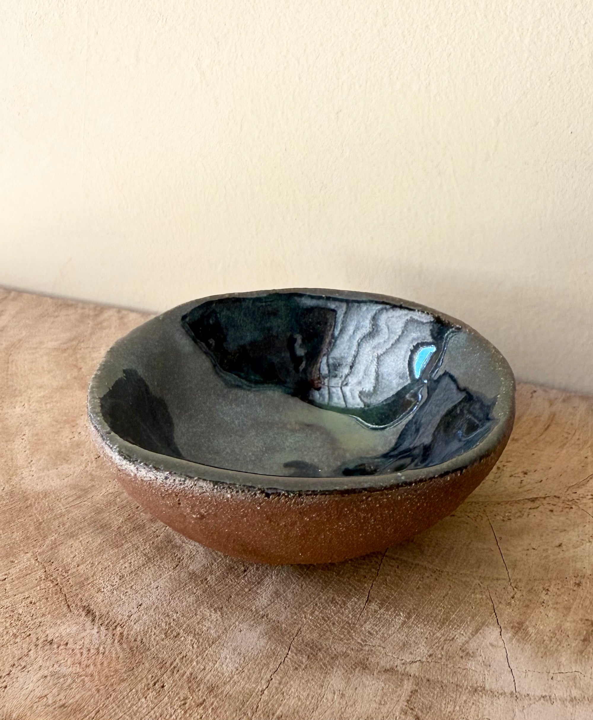 Northern Lights Single Bubble Dish by Fig Tree Pots