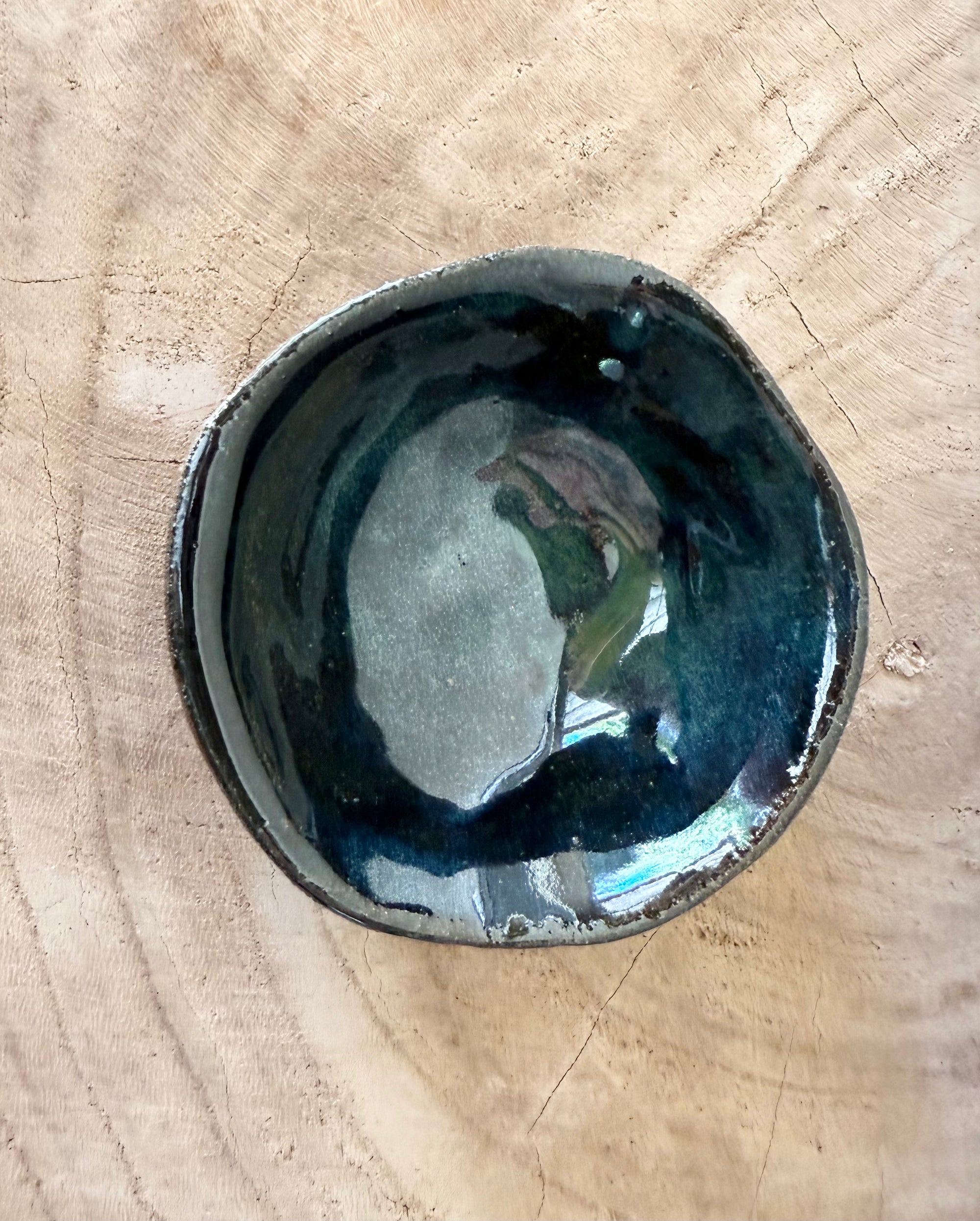 Northern Lights Single Bubble Dish by Fig Tree Pots