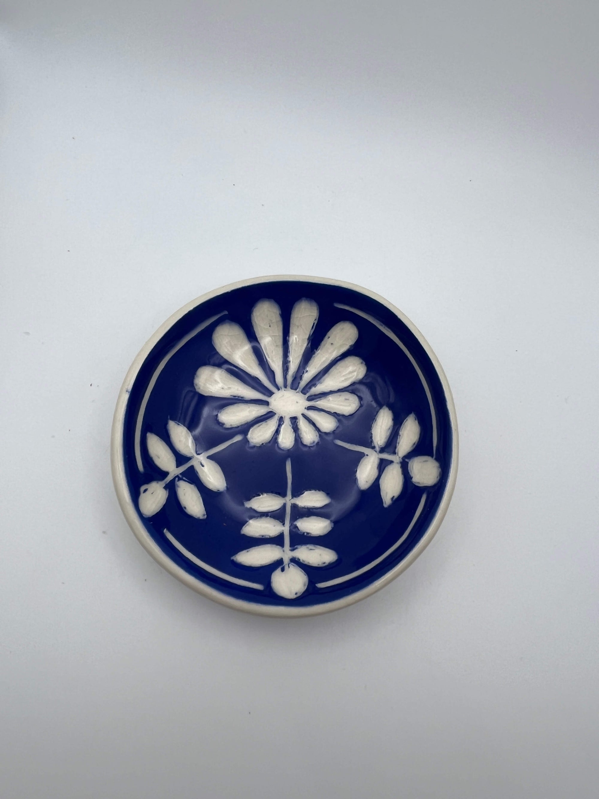 Round Blue and White Daisy Dish by Katy Bradshaw David