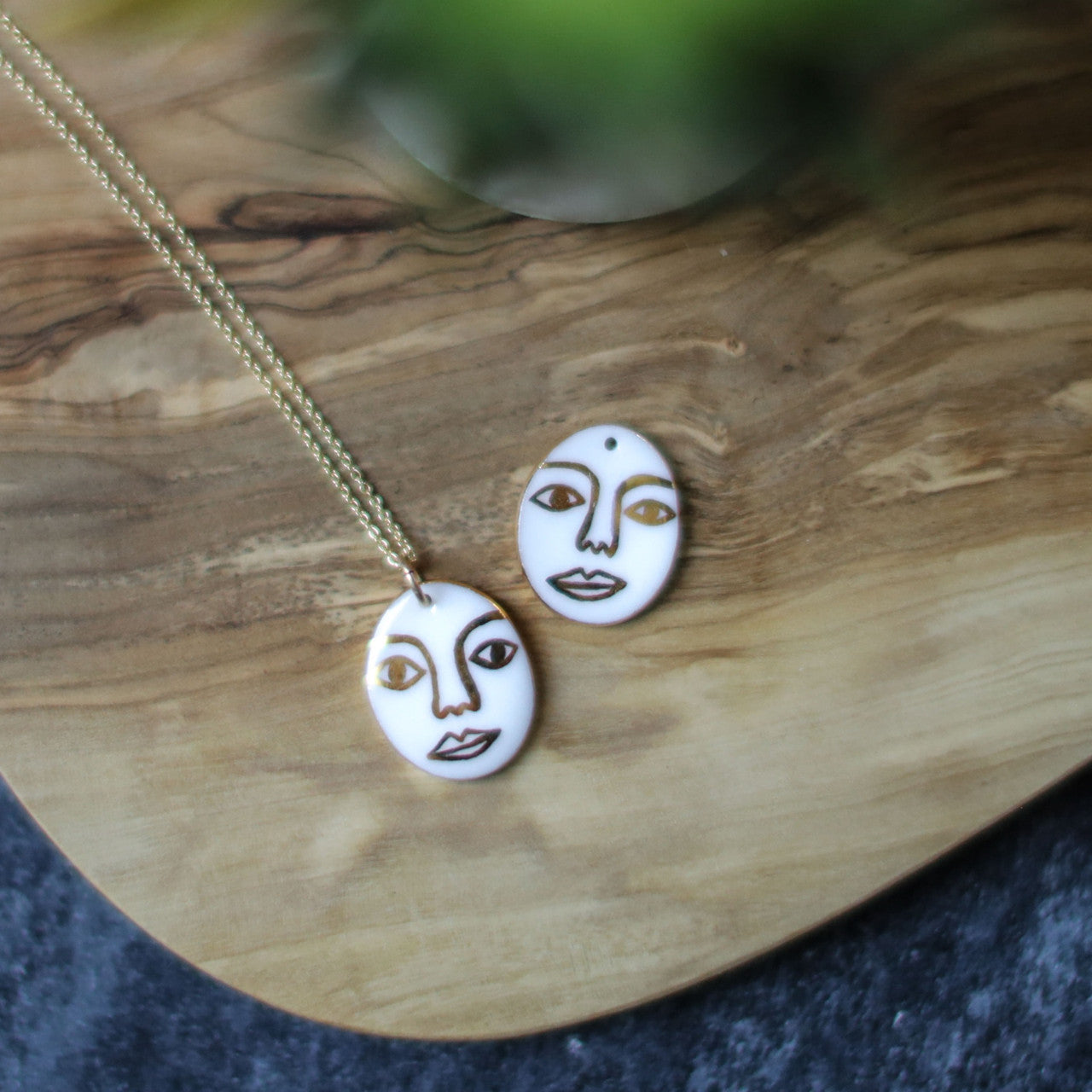 Face Necklace - Barcelona Inspirada by Remnant Studios